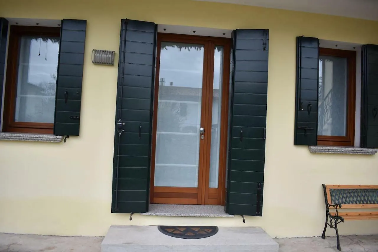 Comfy Apt 2 Bedrooms And Free Parking - Quite Area Favaro Veneto